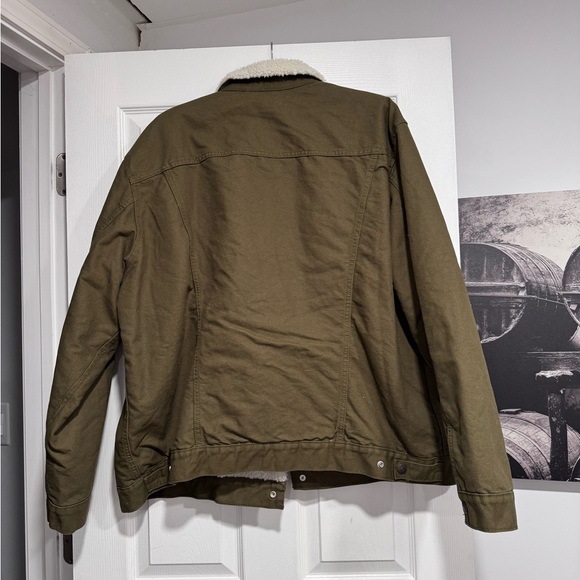 New with tag Levi’s Olive Jacket - Picture 3 of 3